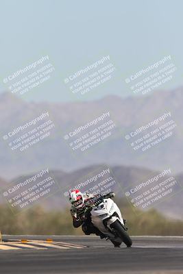 media/Oct-26-2025-Race Pace (Sun) [[c1447ca738]]/Non Verified (1st 20 Minutes of every Hour)/4-Turn 14 (1110am)/